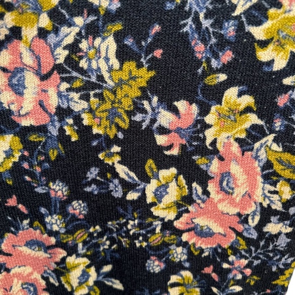 LuLaRoe Long Sleeve Duster Cardigan With Pockets| Size Small - Picture 3 of 8